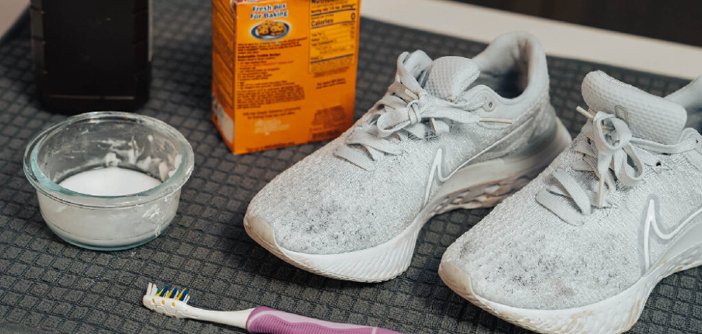 How to Clean Your Shoelaces