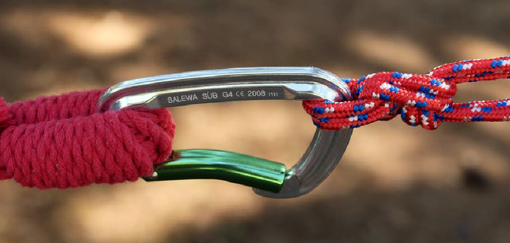 How to Use Paracord When Hiking