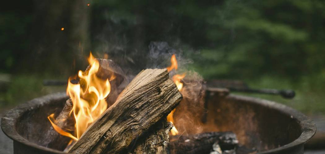 How to Keep a Fire Going in a Fire Pit